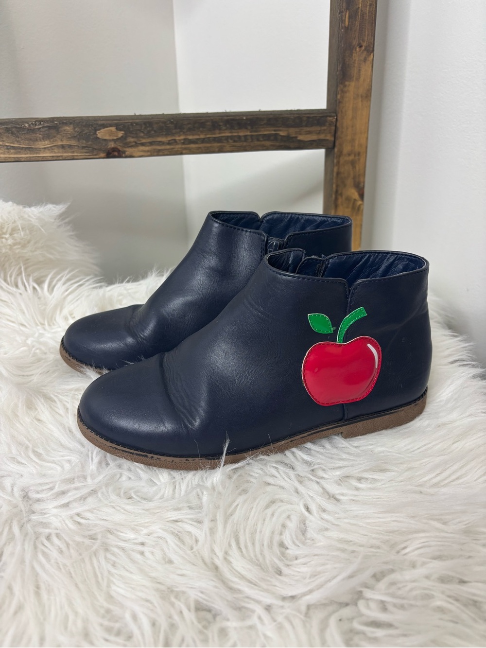 Gymboree Navy Leather Kids Ankle Boots with Red Apple Accent Size 3